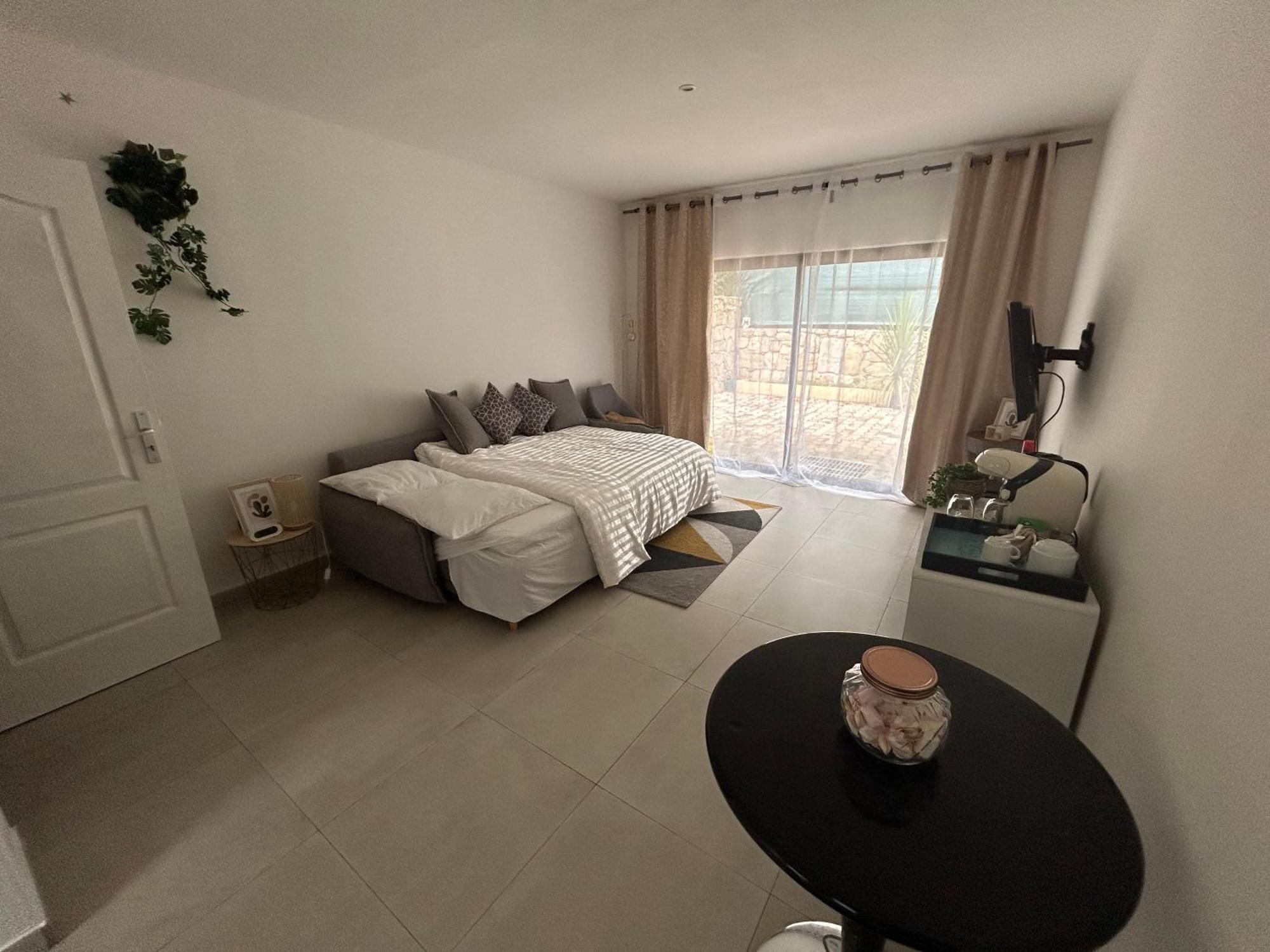 Independant Proche Cannes Et Sophia Antipolis Quarto em Acomodações Particulares *