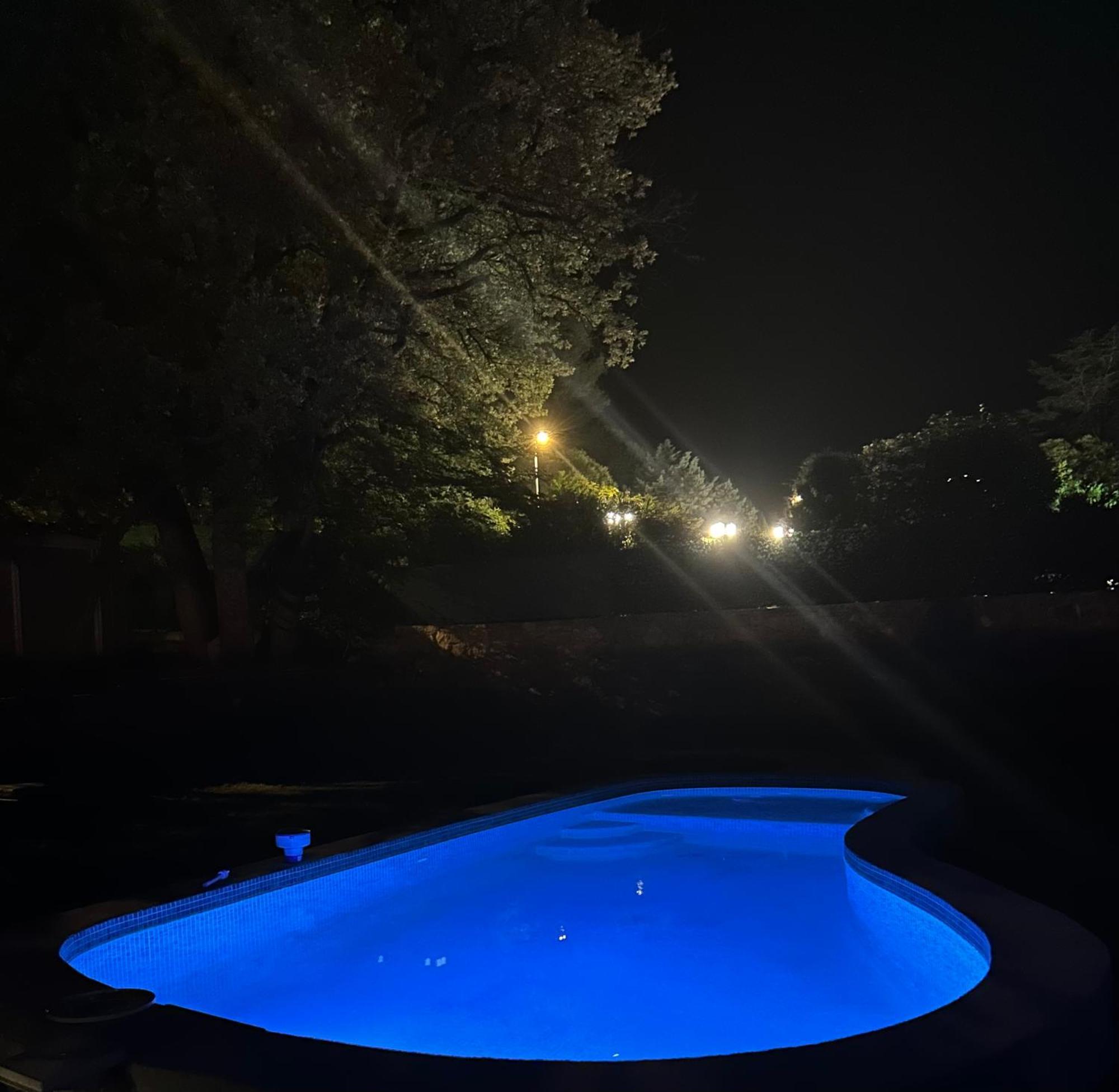 Independant Proche Cannes Et Sophia Antipolis Quarto em Acomodações Particulares Valbonne